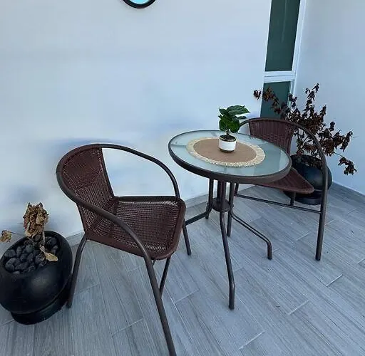 Villa A Like A Local House - Casa Encuentro